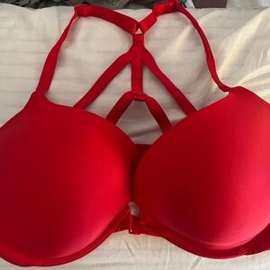 Victoria’s Secret 38DD Red Push up front close Bra.